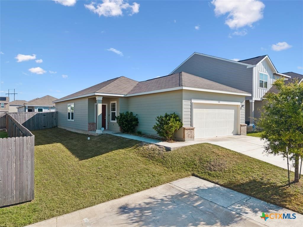 124 NE Peony Lane, Jarrell, TX 76537