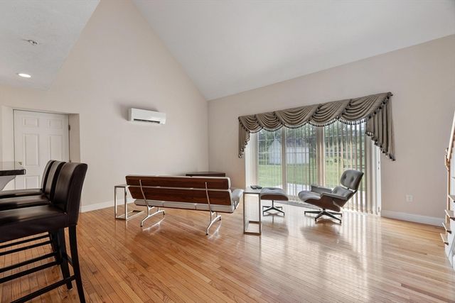 2 Adams Circle, Devens, MA 01434