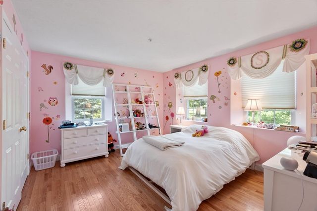2 Adams Circle, Devens, MA 01434