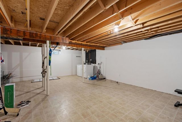 2 Adams Circle, Devens, MA 01434