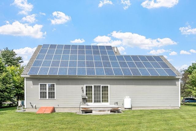 2 Adams Circle, Devens, MA 01434