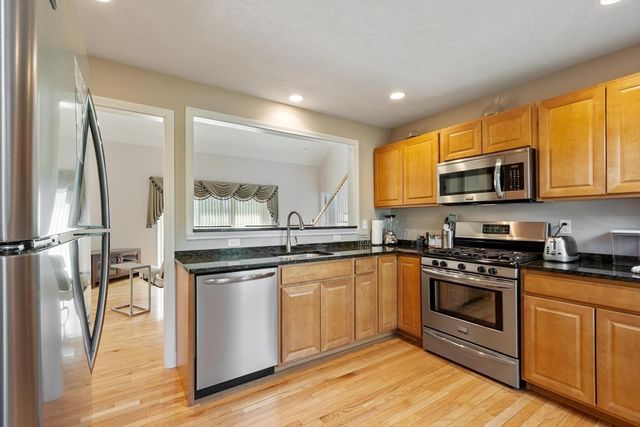 2 Adams Circle, Devens, MA 01434