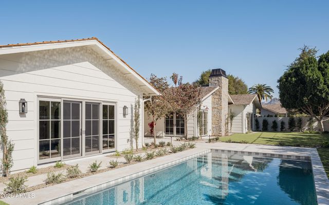 123 E KALER Drive, Phoenix, AZ 85020