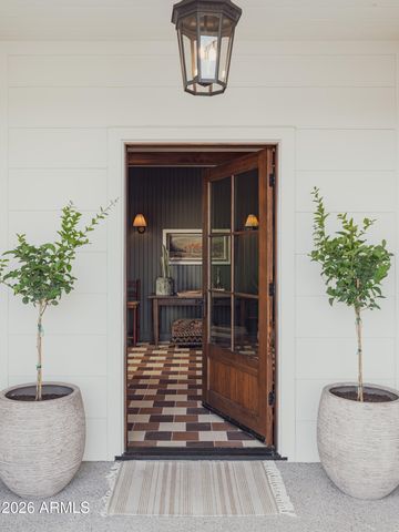 123 E KALER Drive, Phoenix, AZ 85020