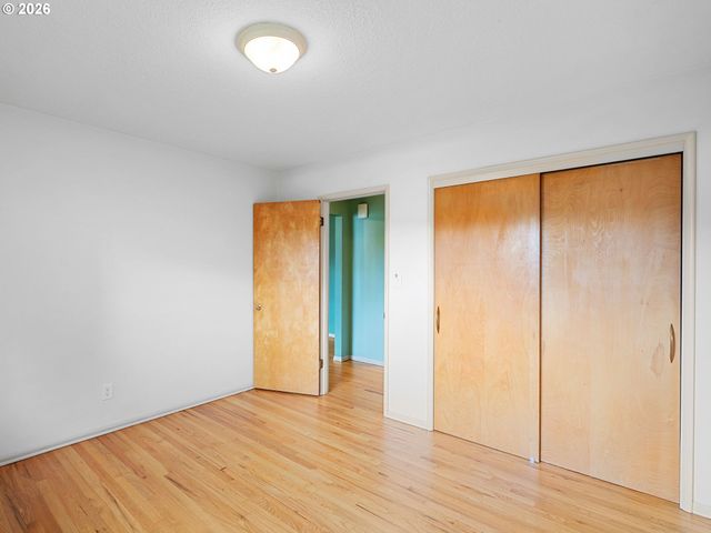 3657 Se 77TH Ave, Portland, OR 97206