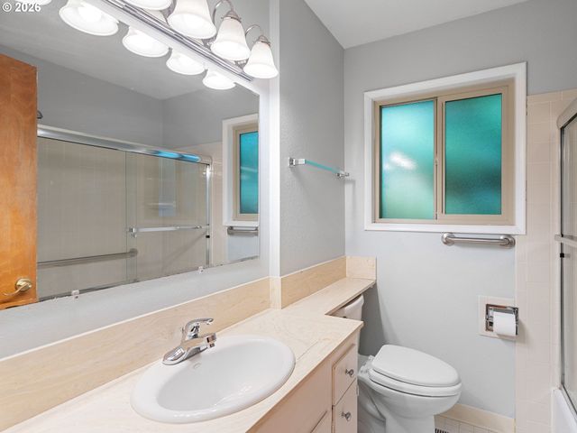 3657 Se 77TH Ave, Portland, OR 97206