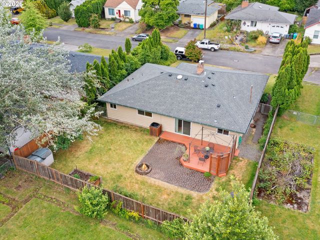 3657 Se 77TH Ave, Portland, OR 97206