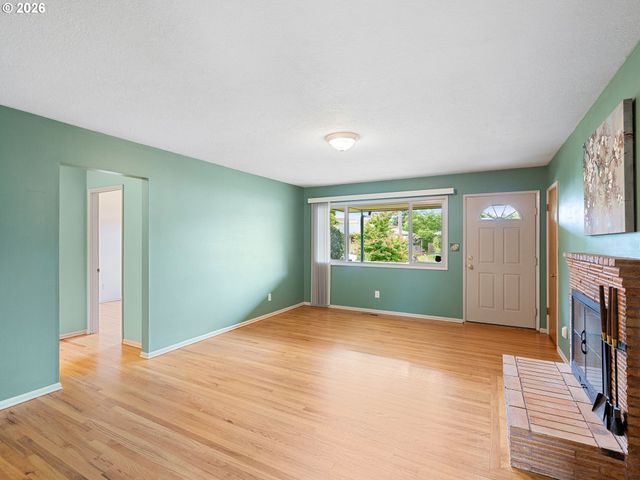 3657 Se 77TH Ave, Portland, OR 97206