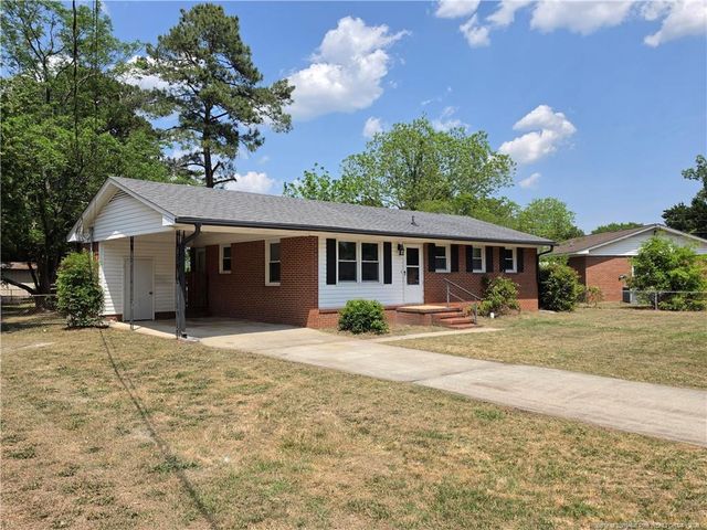 220 Cecil Avenue, Spring Lake, NC 28390