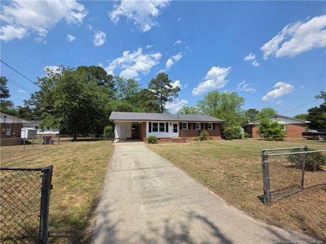 220 Cecil Avenue, Spring Lake, NC 28390