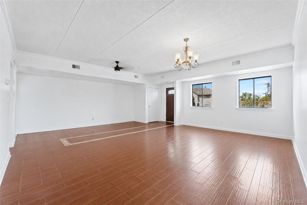 13 Omni Parc Drive, Nanuet, NY 10954 — photo 5