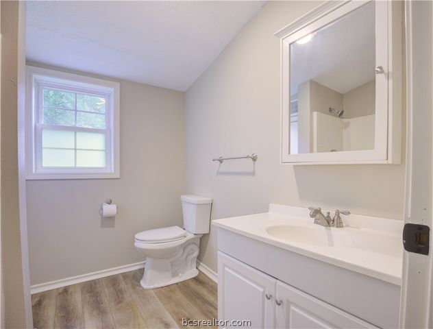 1207 West 6th Street, Caldwell, TX 77836