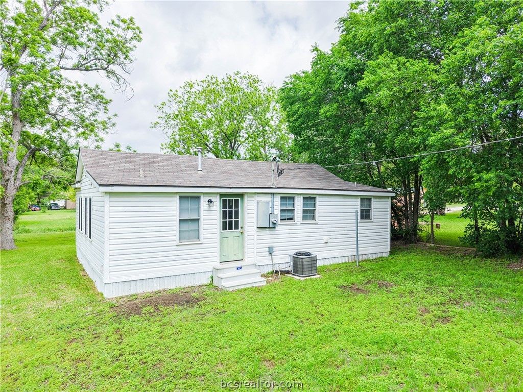 1207 West 6th Street, Caldwell, TX 77836 — photo 5