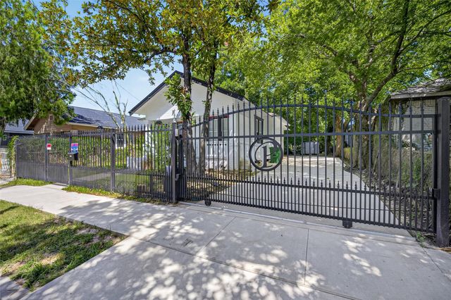 422 N Hutcheson Street, Houston, TX 77003