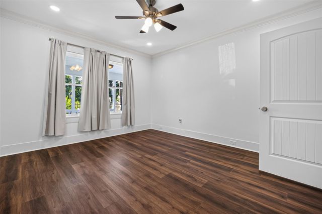 422 N Hutcheson Street, Houston, TX 77003