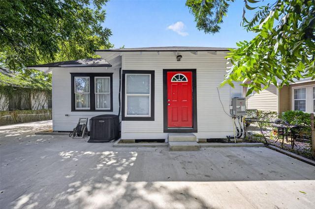 422 N Hutcheson Street, Houston, TX 77003