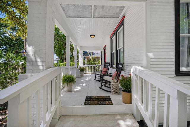 422 N Hutcheson Street, Houston, TX 77003