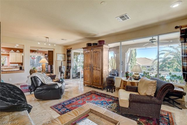 5152 Vincitor Street, Las Vegas, NV 89135