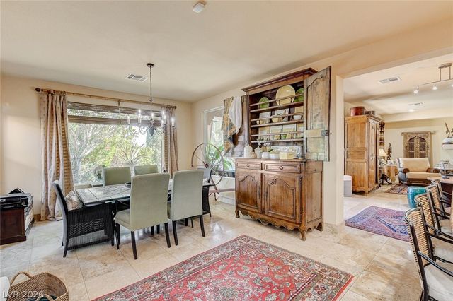 5152 Vincitor Street, Las Vegas, NV 89135