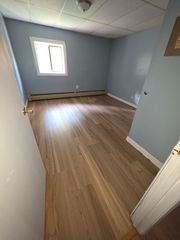 436 Water 1R, Fitchburg, MA 01420