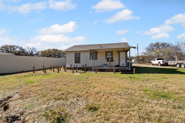 7525 Retta Mansfield, Mansfield, TX 76063