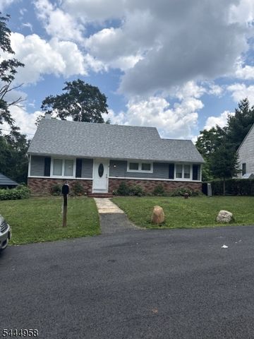 1 Lake Shore Dr, Roxbury Twp., NJ 07857