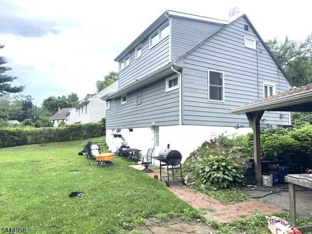 1 Lake Shore Dr, Roxbury Twp., NJ 07857