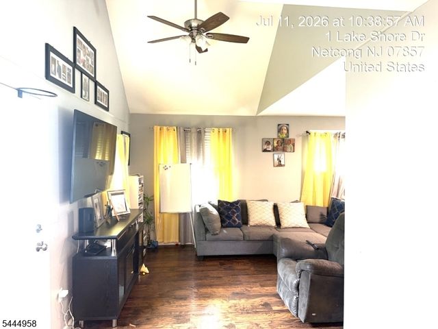 1 Lake Shore Dr, Roxbury Twp., NJ 07857