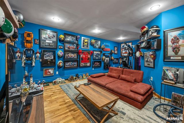 300 Lake Shore Drive, Haworth, NJ 07641