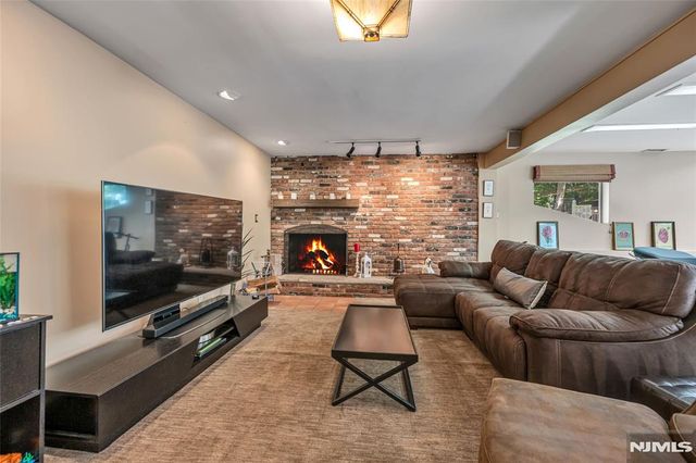 300 Lake Shore Drive, Haworth, NJ 07641