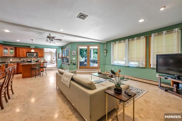 300 Lake Shore Drive, Haworth, NJ 07641