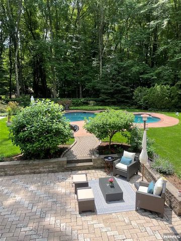 300 Lake Shore Drive, Haworth, NJ 07641