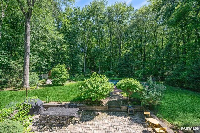 300 Lake Shore Drive, Haworth, NJ 07641