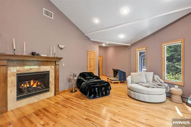 300 Lake Shore Drive, Haworth, NJ 07641