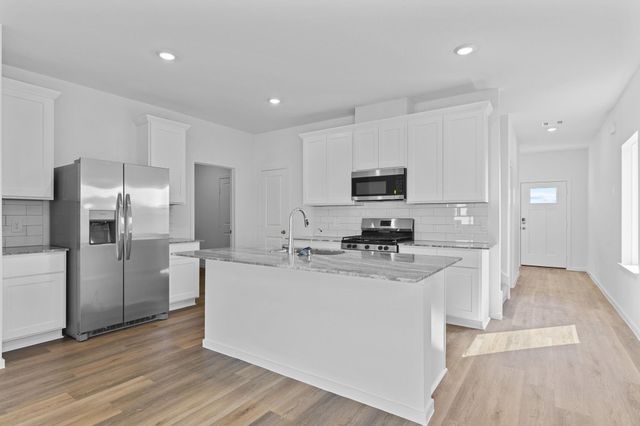 1012 Paddlefish Lane, Alvin, TX 77511