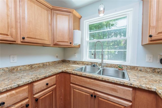 3516 Meadowbrook Boulevard, Cleveland Heights, OH 44118