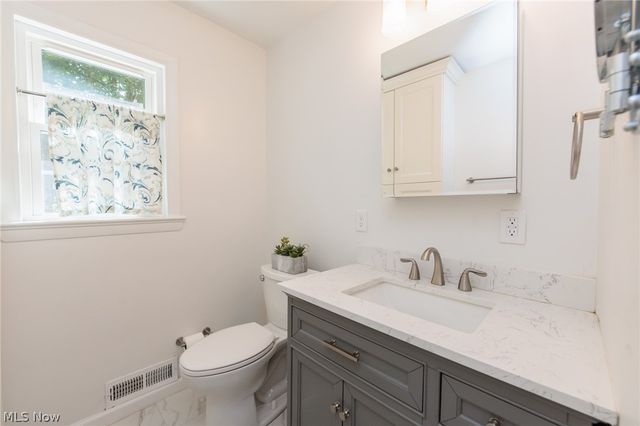 3516 Meadowbrook Boulevard, Cleveland Heights, OH 44118