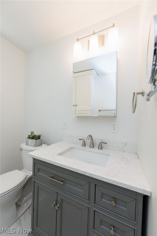 3516 Meadowbrook Boulevard, Cleveland Heights, OH 44118