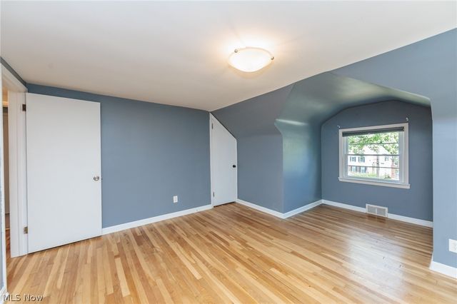 3516 Meadowbrook Boulevard, Cleveland Heights, OH 44118