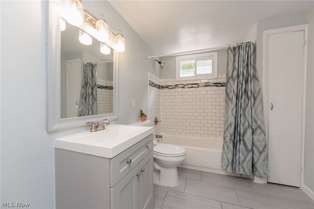 3516 Meadowbrook Boulevard, Cleveland Heights, OH 44118
