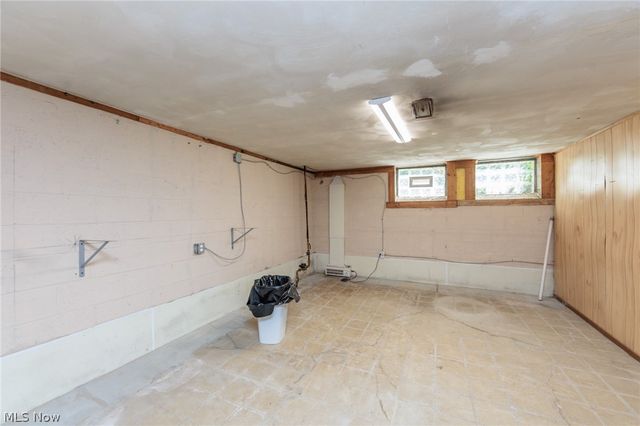3516 Meadowbrook Boulevard, Cleveland Heights, OH 44118