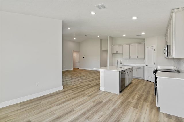 6121 SW 97TH STREET, Ocala, FL 34476