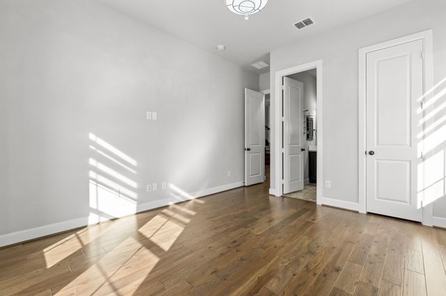 2812 Orchid Street, Carrollton, TX 75007