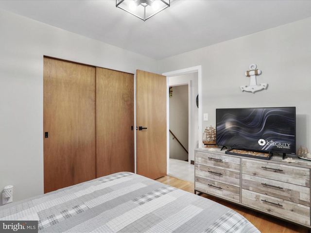 325 VALLEY VIEW AVE, Keyser, WV 26726