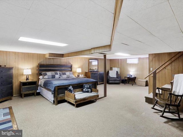 325 VALLEY VIEW AVE, Keyser, WV 26726