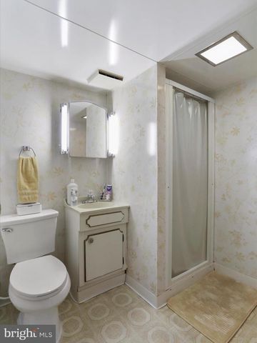 325 VALLEY VIEW AVE, Keyser, WV 26726