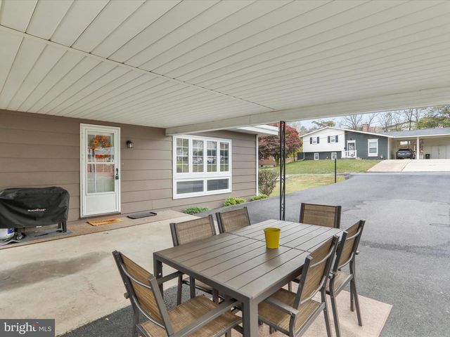 325 VALLEY VIEW AVE, Keyser, WV 26726