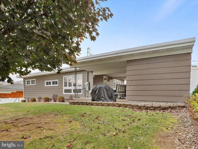 325 VALLEY VIEW AVE, Keyser, WV 26726