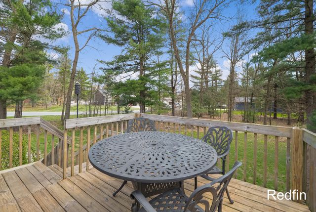 1204 Abby Court, Muskegon, MI 49442