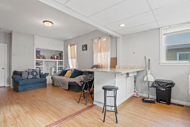 3 Butman Place, Lowell, MA 01851